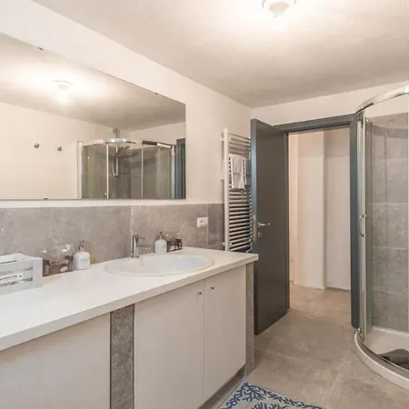 Villa Grey Lux *