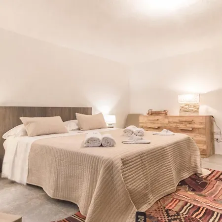 Villa Grey Lux